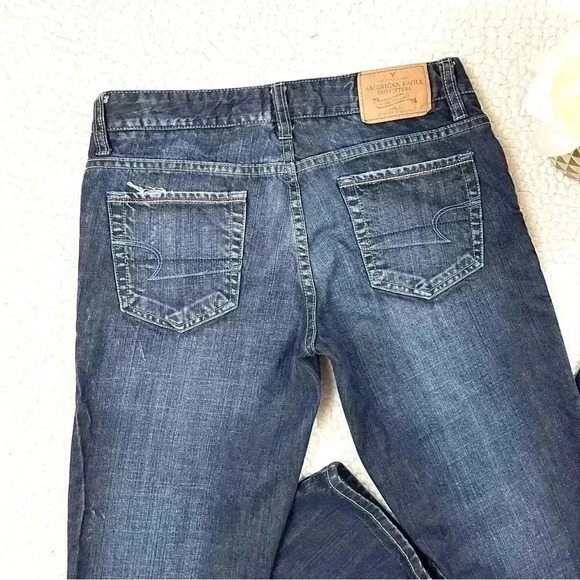 American Eagle Straight 77 Med Wash Lowrise Faded Whiskered 100% Cotton Size 6 - Picture 8 of 16